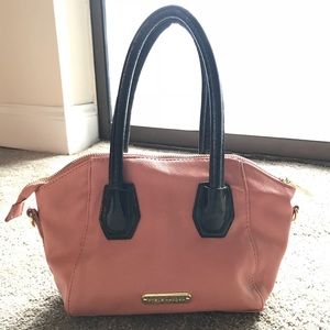 Authentic Steve Madden cross body bag.